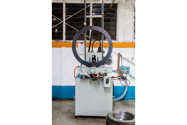 Machine for Grooving Spiral Wound Gasket